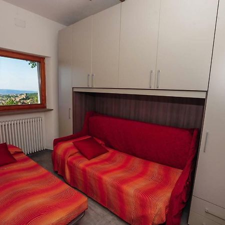 La Finestra Sul Castello Apartment Arcidosso Luaran gambar