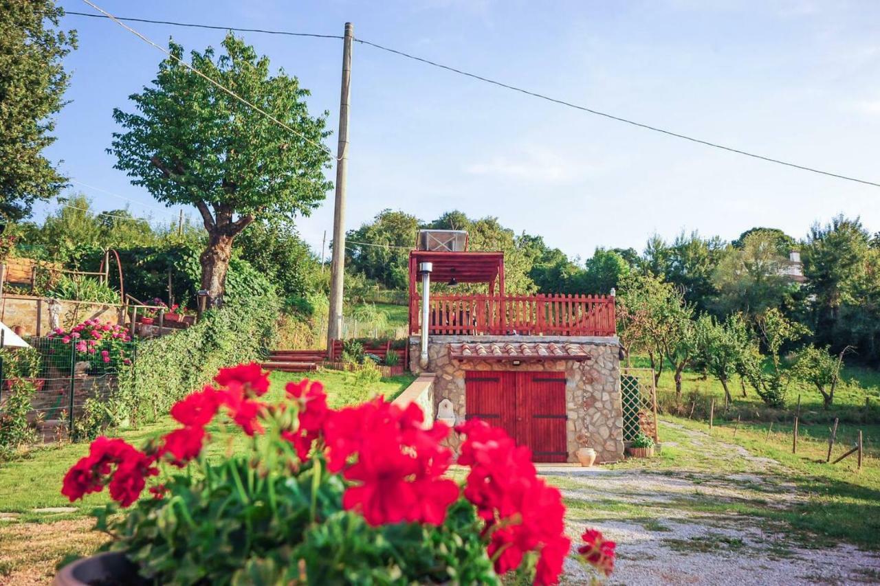 La Finestra Sul Castello Apartment Arcidosso Luaran gambar