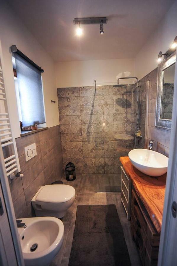 La Finestra Sul Castello Apartment Arcidosso Luaran gambar