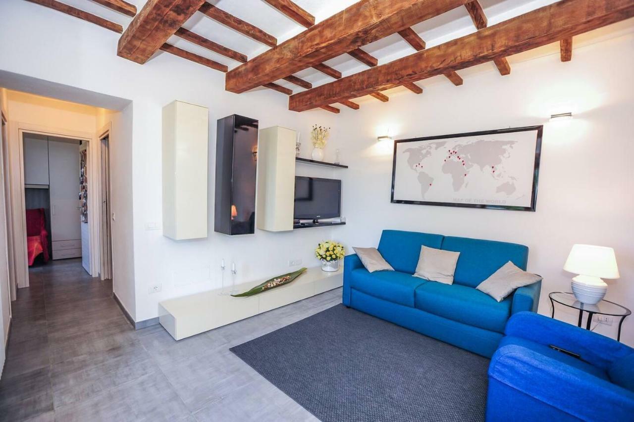 La Finestra Sul Castello Apartment Arcidosso Luaran gambar